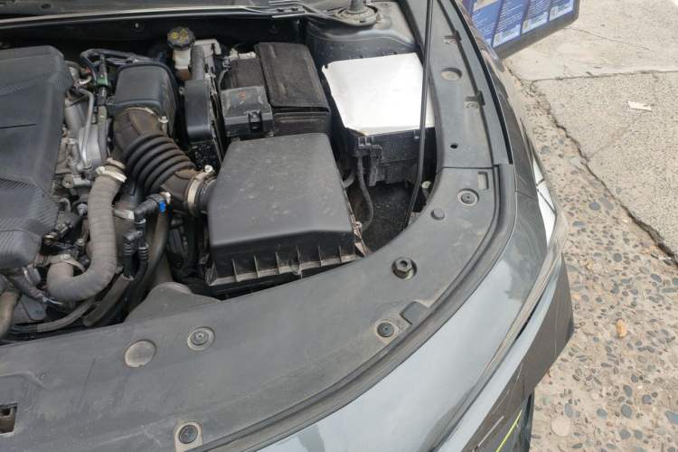 Used CHANGAN UNI-V 2022 1.5T Sport Edition Engine Bay Left