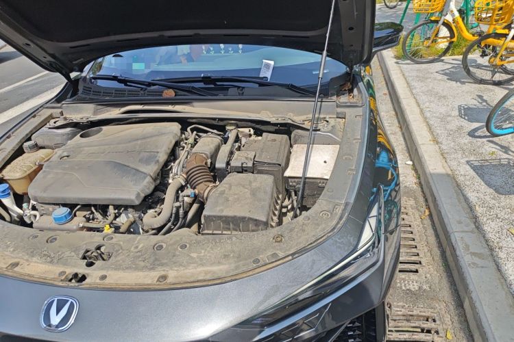 Used CHANGAN UNI-V 2022 1.5T Prestige Version Engine Bay Left