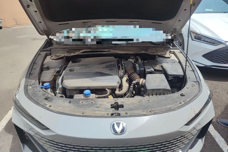 Used CHANGAN UNI-V 2022 1.5T Prestige Version Engine Bay