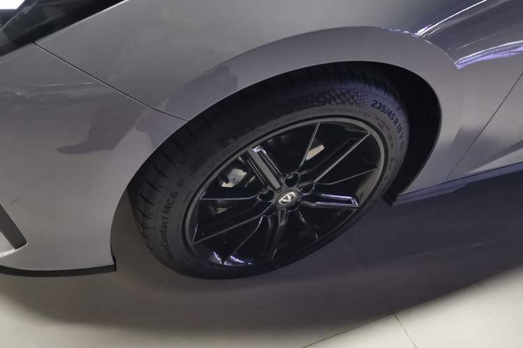Used CHANGAN UNI-V 2022 1.5T Prestige Version Exterior 1