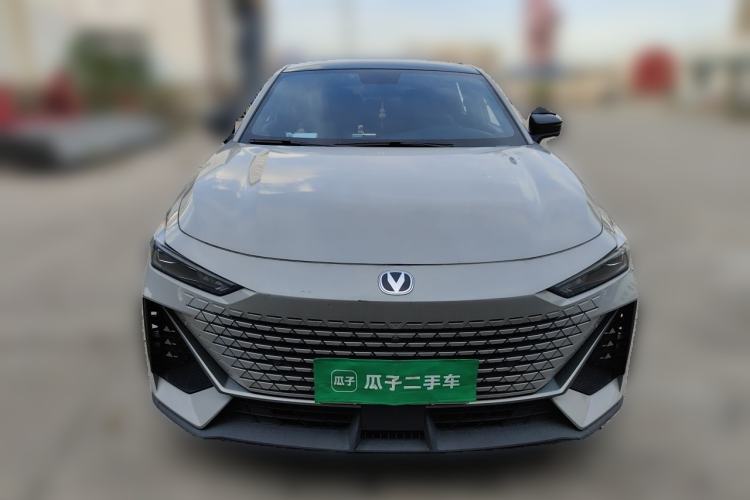 Used CHANGAN UNI-V 2022 1.5T Prestige Version Exterior 1