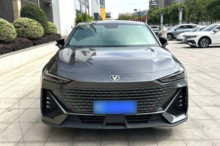 Used CHANGAN UNI-V 2022 1.5T Prestige Version Exterior 1