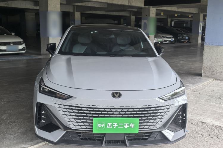 Used CHANGAN UNI-V 2022 1.5T Prestige Version Exterior 1