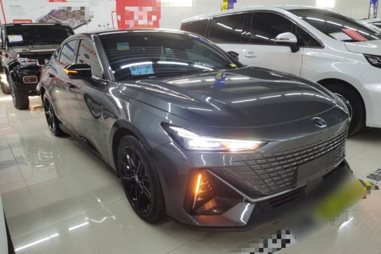 Used CHANGAN UNI-V 2022 1.5T Prestige Version Exterior 1