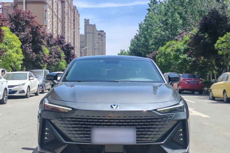 Used CHANGAN UNI-V 2022 1.5T Prestige Version Exterior 1