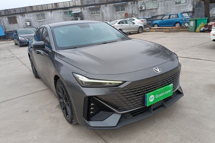 Used CHANGAN UNI-V 2022 1.5T Prestige Version Exterior 1