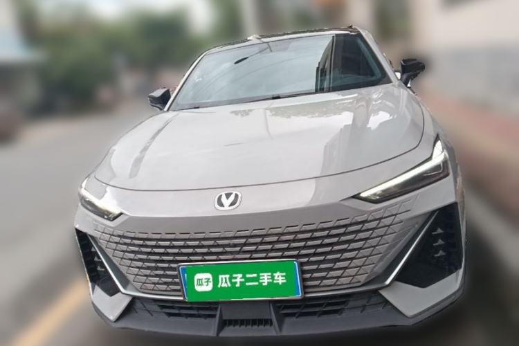 Used CHANGAN UNI-V 2022 1.5T Prestige Version Exterior 1