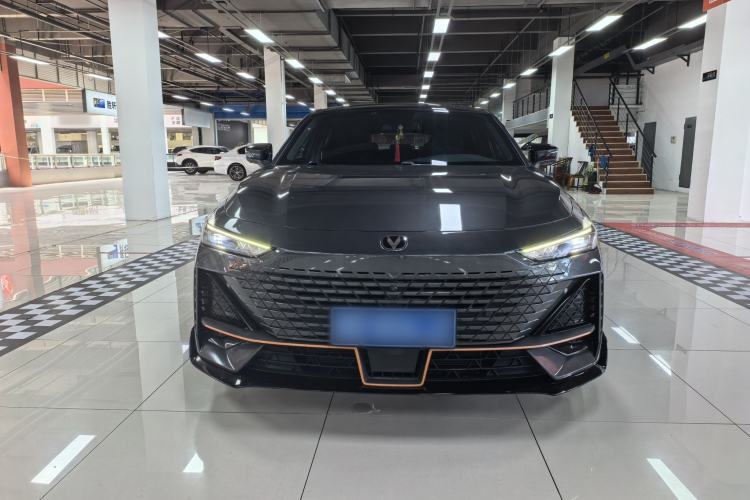 Used CHANGAN UNI-V 2022 1.5T Sport Edition Exterior 1