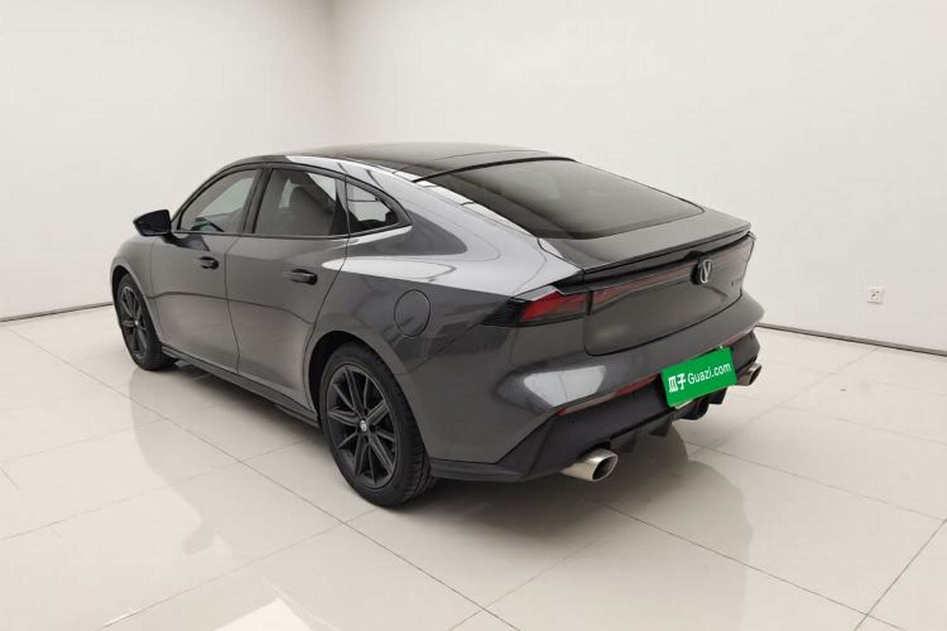 Used CHANGAN UNI-V 2022 1.5T Prestige Version Exterior 2