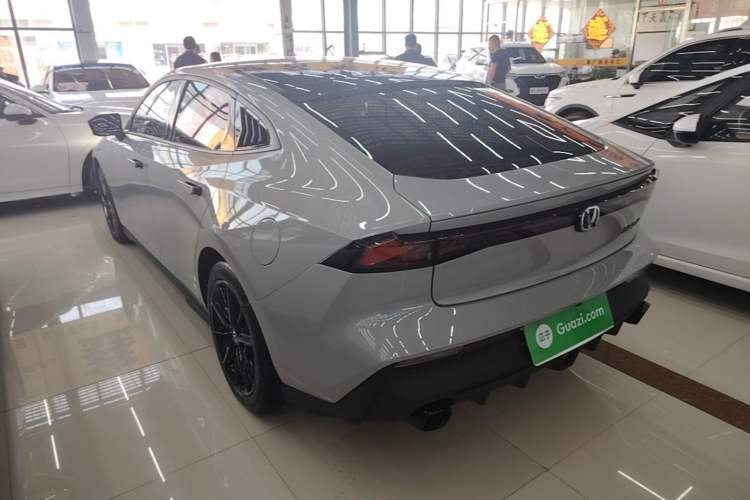 Used CHANGAN UNI-V 2022 1.5T Prestige Version Exterior 2