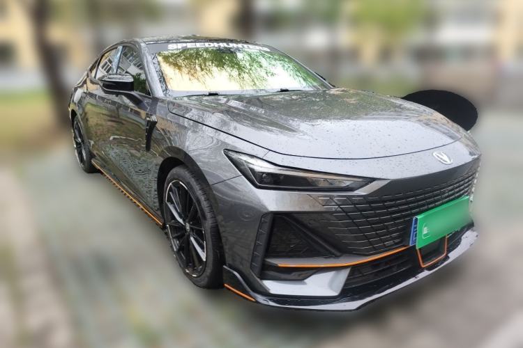 Used CHANGAN UNI-V 2022 1.5T Sport Edition Exterior 2