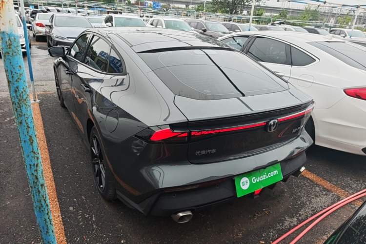 Used CHANGAN UNI-V 2022 1.5T Prestige Version Exterior 2