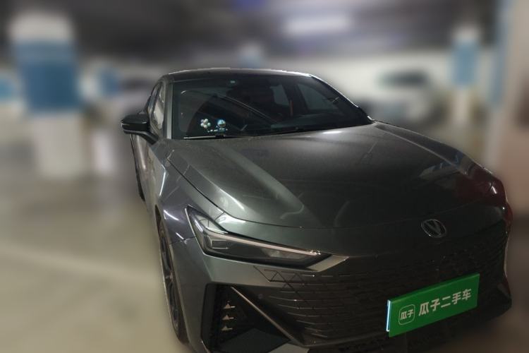 Used CHANGAN UNI-V 2022 1.5T Prestige Version Exterior 2