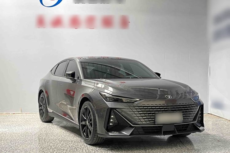 Used CHANGAN UNI-V 2022 1.5T Prestige Version Exterior 2