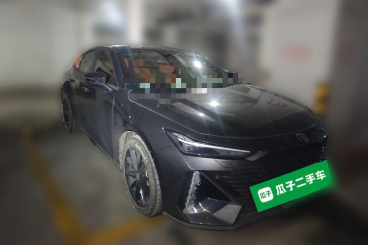 Used CHANGAN UNI-V 2022 1.5T Prestige Version Exterior 2