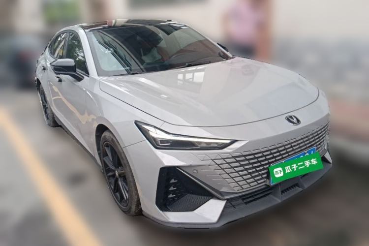 Used CHANGAN UNI-V 2022 1.5T Prestige Version Exterior 2