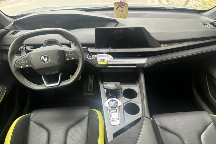 Used CHANGAN UNI-V 2022 2.0T Leading-Speed Edition Exterior 2