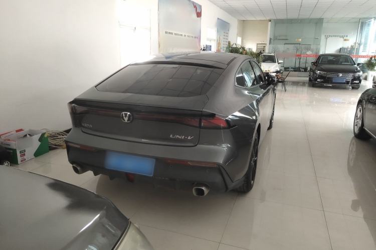 Used CHANGAN UNI-V 2022 1.5T Prestige Version Exterior 3