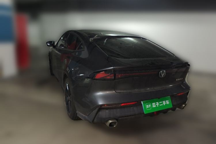 Used CHANGAN UNI-V 2022 1.5T Prestige Version Exterior 3