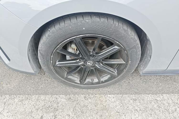 Used CHANGAN UNI-V 2022 1.5T Prestige Version Exterior 4