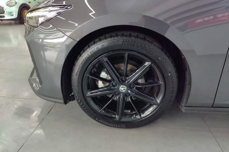 Used CHANGAN UNI-V 2022 1.5T Prestige Version Exterior 4