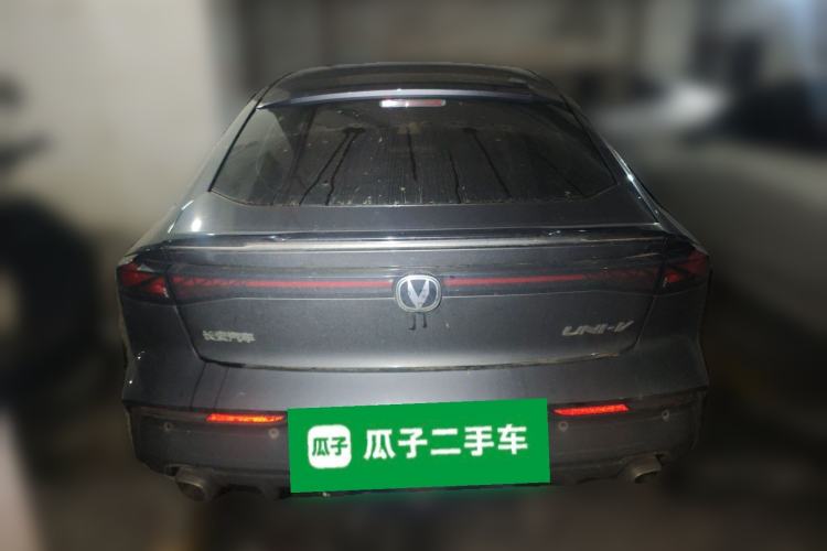 Used CHANGAN UNI-V 2022 1.5T Prestige Version Exterior 4