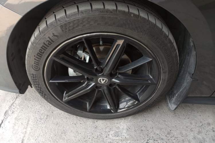 Used CHANGAN UNI-V 2022 1.5T Prestige Version Exterior 4