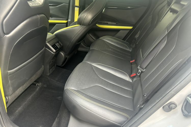 Used CHANGAN UNI-V 2022 2.0T Leading-Speed Edition Exterior 4
