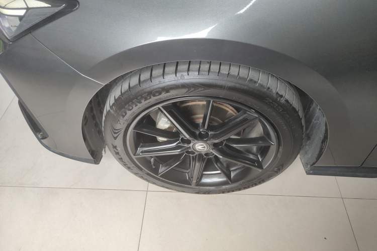 Used CHANGAN UNI-V 2022 1.5T Prestige Version Exterior 5