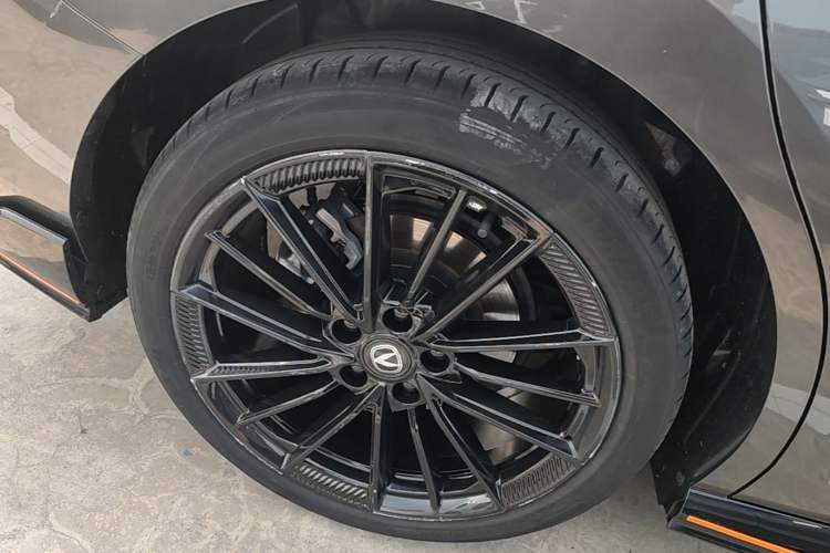 Used CHANGAN UNI-V 2022 2.0T Leading-Speed Edition Exterior 5
