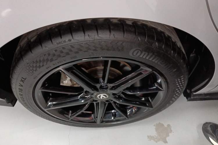 Used CHANGAN UNI-V 2022 1.5T Prestige Version Exterior 5