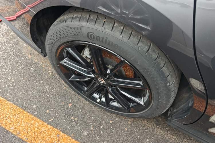 Used CHANGAN UNI-V 2022 1.5T Prestige Version Exterior 5