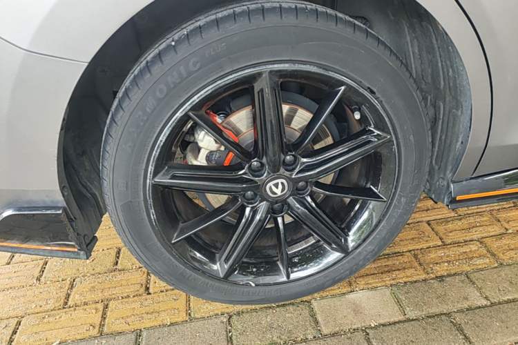 Used CHANGAN UNI-V 2022 2.0T Leading-Speed Edition Exterior 5