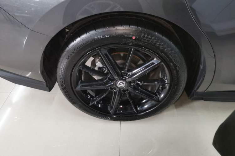 Used CHANGAN UNI-V 2022 1.5T Prestige Version Exterior 5