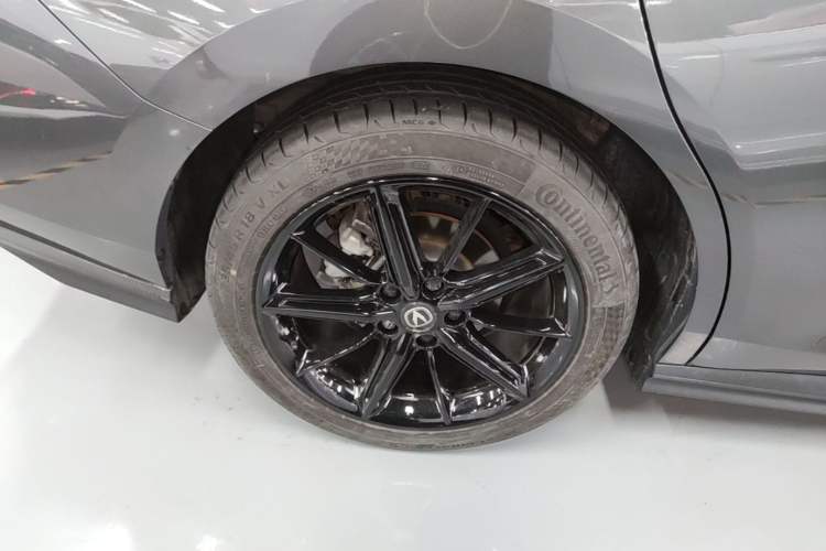 Used CHANGAN UNI-V 2022 1.5T Prestige Version Exterior 5