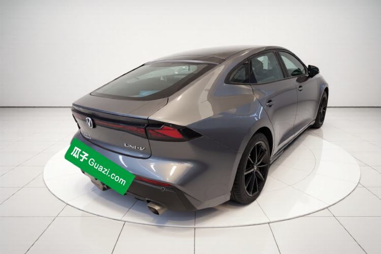 Used CHANGAN UNI-V 2022 1.5T Prestige Version Exterior 5