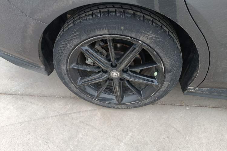 Used CHANGAN UNI-V 2022 1.5T Prestige Version Exterior 5