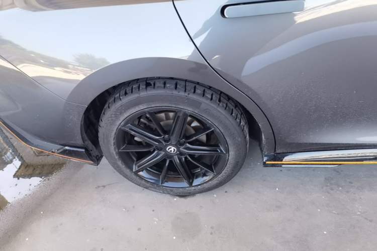 Used CHANGAN UNI-V 2022 2.0T Leading-Speed Edition Exterior 5