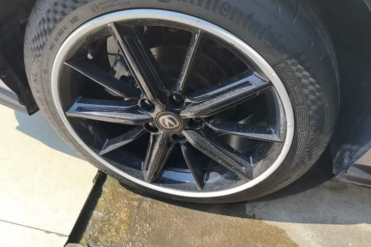 Used CHANGAN UNI-V 2022 1.5T Prestige Version Exterior 5