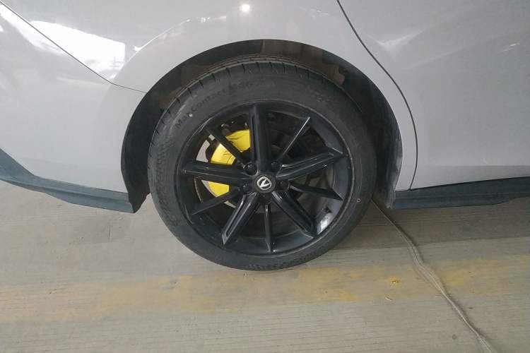 Used CHANGAN UNI-V 2022 1.5T Prestige Version Exterior 5