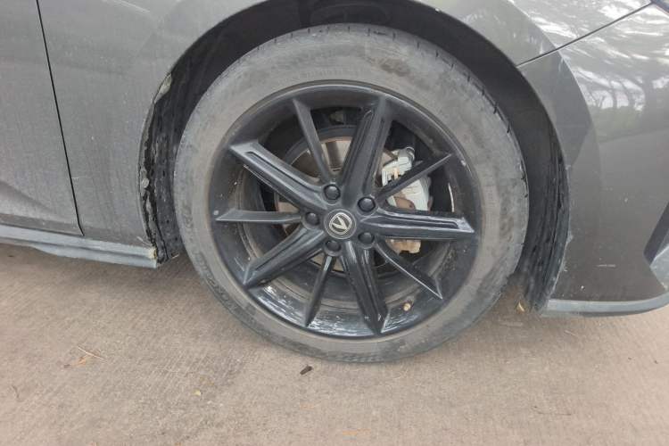 Used CHANGAN UNI-V 2022 1.5T Prestige Version Exterior 7