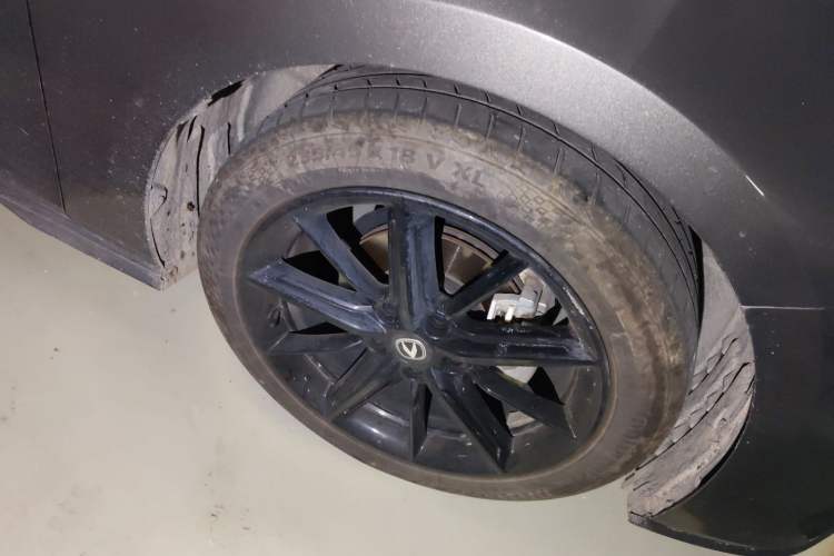 Used CHANGAN UNI-V 2022 1.5T Prestige Version Exterior 7