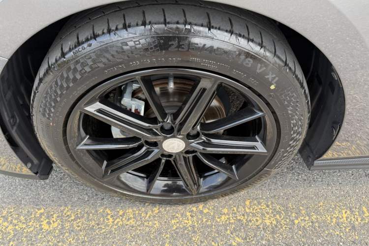 Used CHANGAN UNI-V 2022 1.5T Smart Navigation Version Exterior 8