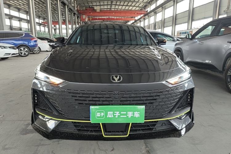 Used CHANGAN UNI-V 2022 1.5T Sport Edition Front