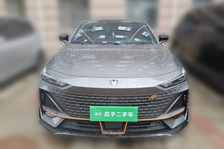 Used CHANGAN UNI-V 2022 1.5T Sport Edition Front