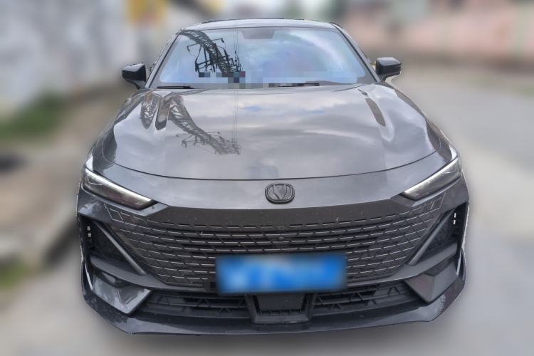 Used CHANGAN UNI-V 2022 1.5T Sport Edition Front