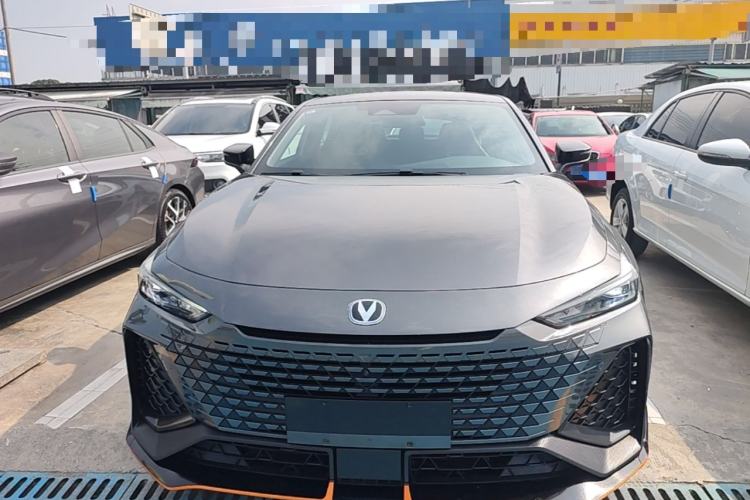 Used CHANGAN UNI-V 2022 2.0T Leading-Speed Edition Front