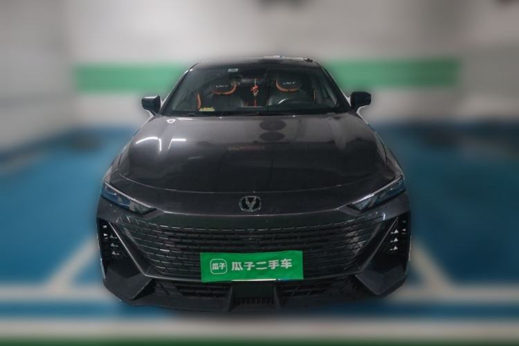 Used CHANGAN UNI-V 2022 1.5T Prestige Version Front