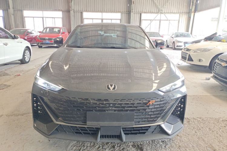 Used CHANGAN UNI-V 2022 1.5T Smart Navigation Version Front