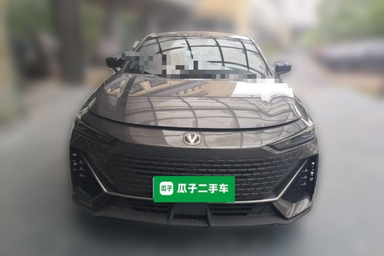 Used CHANGAN UNI-V 2022 1.5T Prestige Version Front